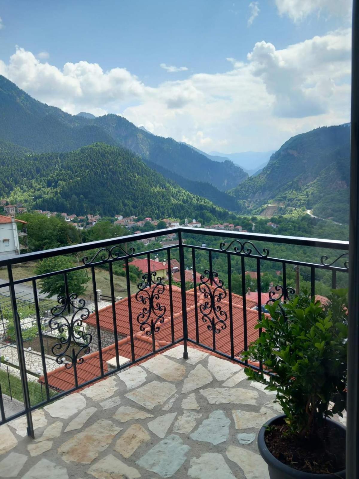 Δωμάτια Με Θέα Mega Chorio Exterior foto